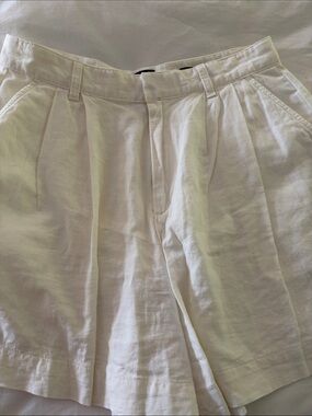 GAP High Waisted Pleated Linen Shorts